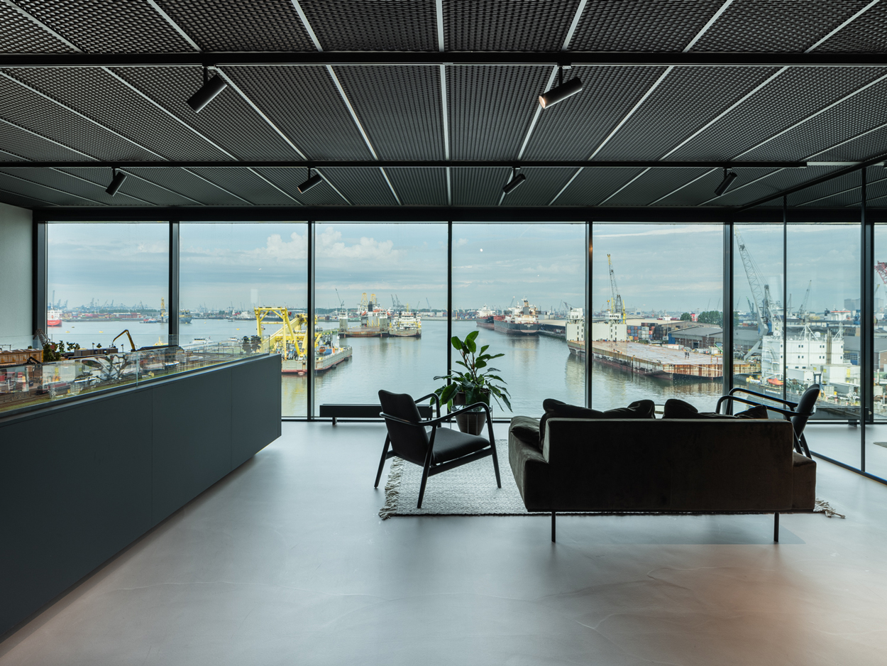 Office Raillogix