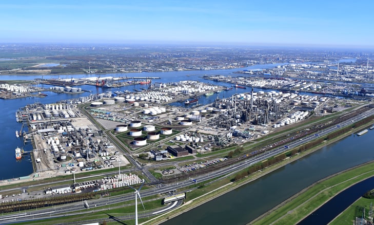 luchtfoto haven van Rotterdam
